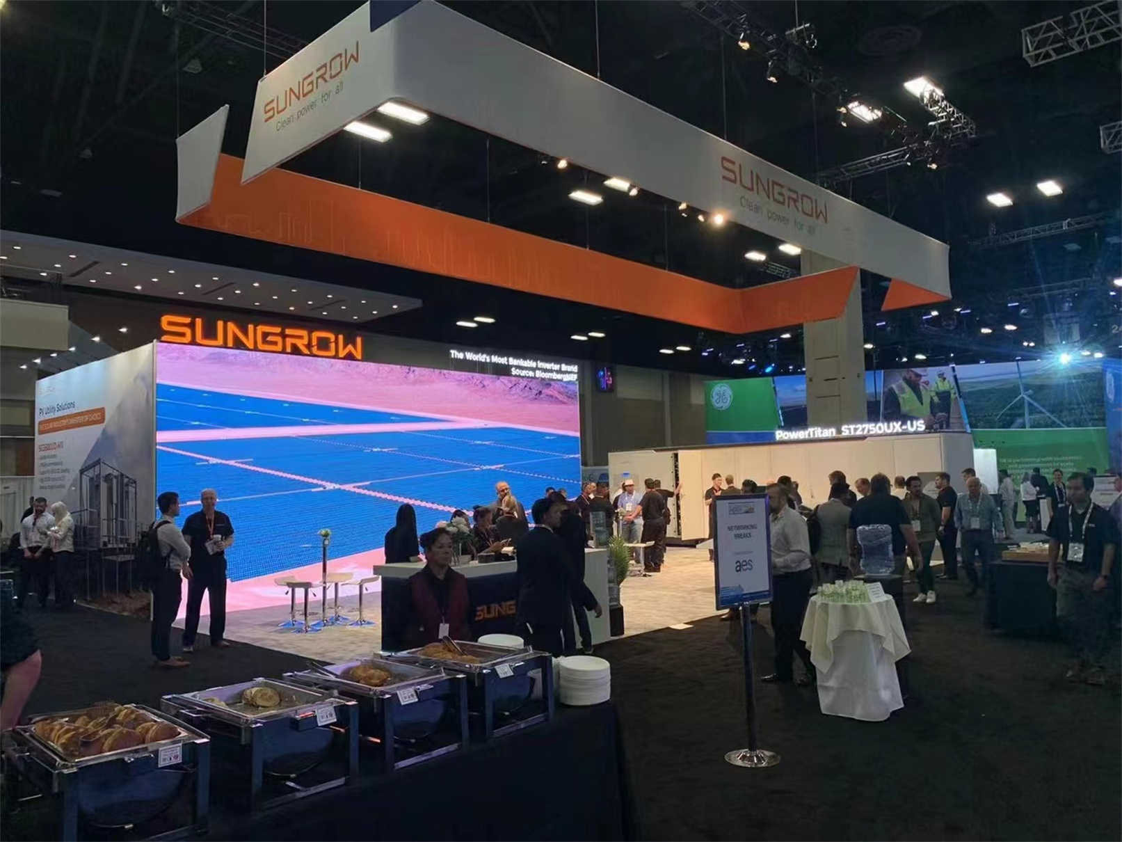 SUNGROW 30′ x 50′ CleanPower Expo 30ft x 13ft LED Video Wall